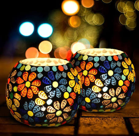 Glass candle holder